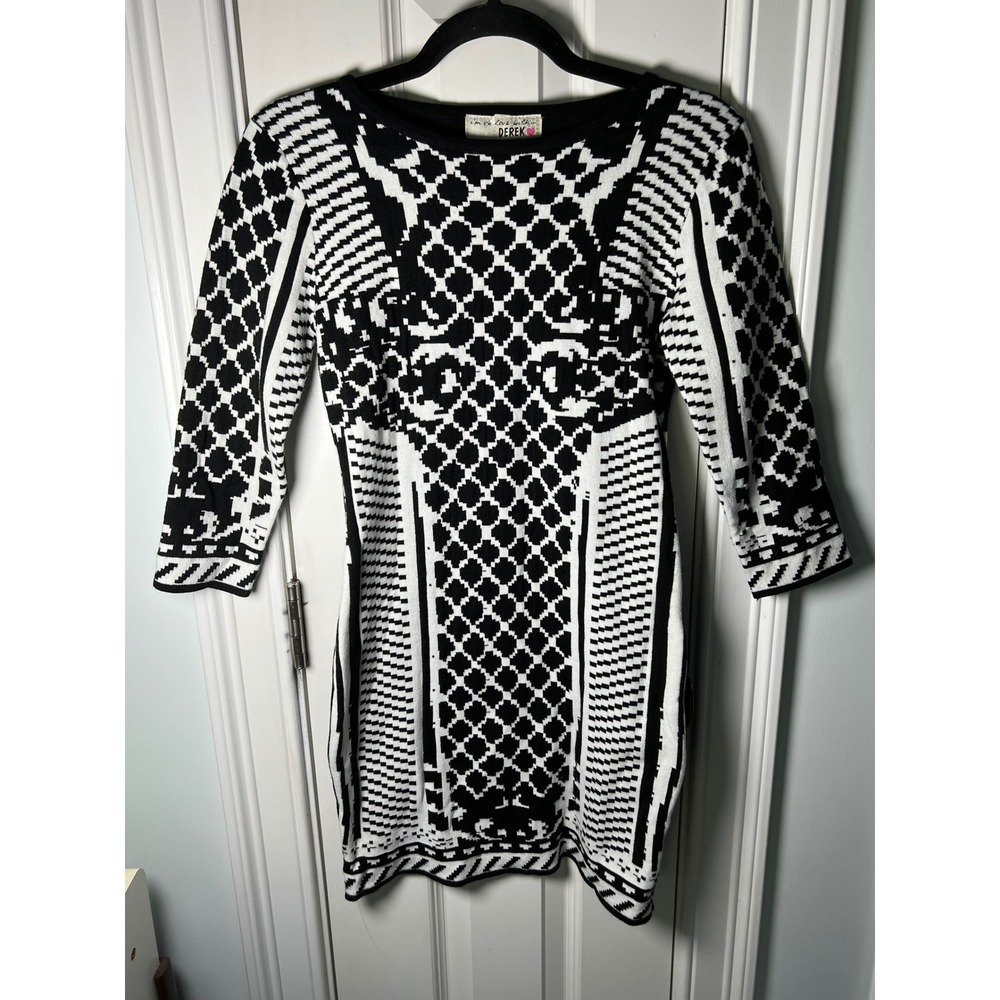 I'm In Love With Derek Womens Black White Geometric Knit Sweater Dress Small
